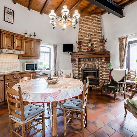 Stunning Holiday Home In Oombergen With Terrace And Garden Zottegem المظهر الخارجي الصورة