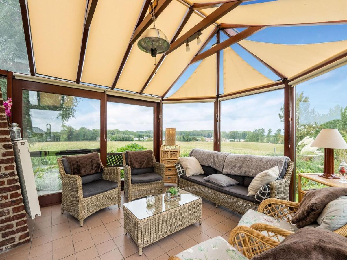 Stunning Holiday Home In Oombergen With Terrace And Garden Zottegem المظهر الخارجي الصورة