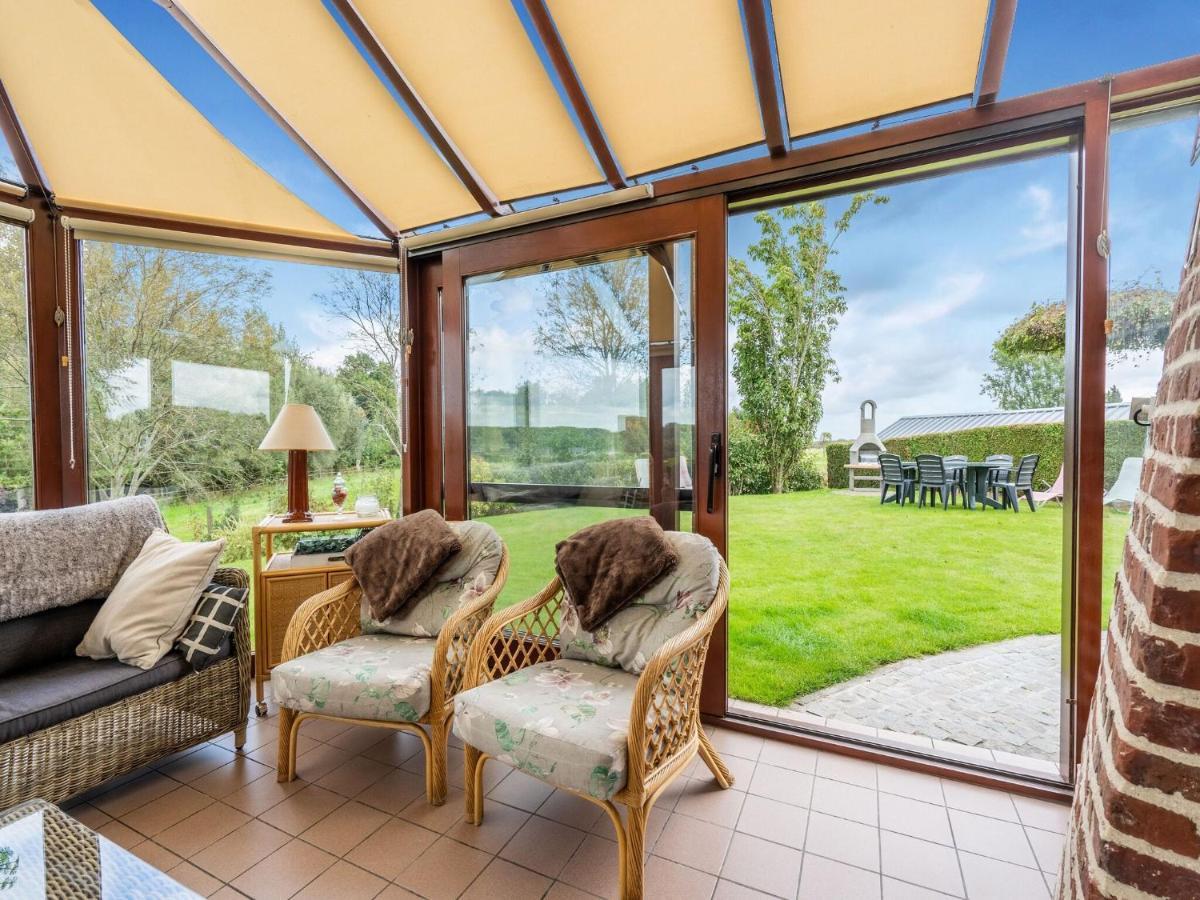 Stunning Holiday Home In Oombergen With Terrace And Garden Zottegem المظهر الخارجي الصورة