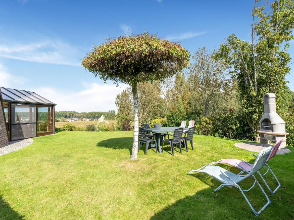 Stunning Holiday Home In Oombergen With Terrace And Garden Zottegem المظهر الخارجي الصورة